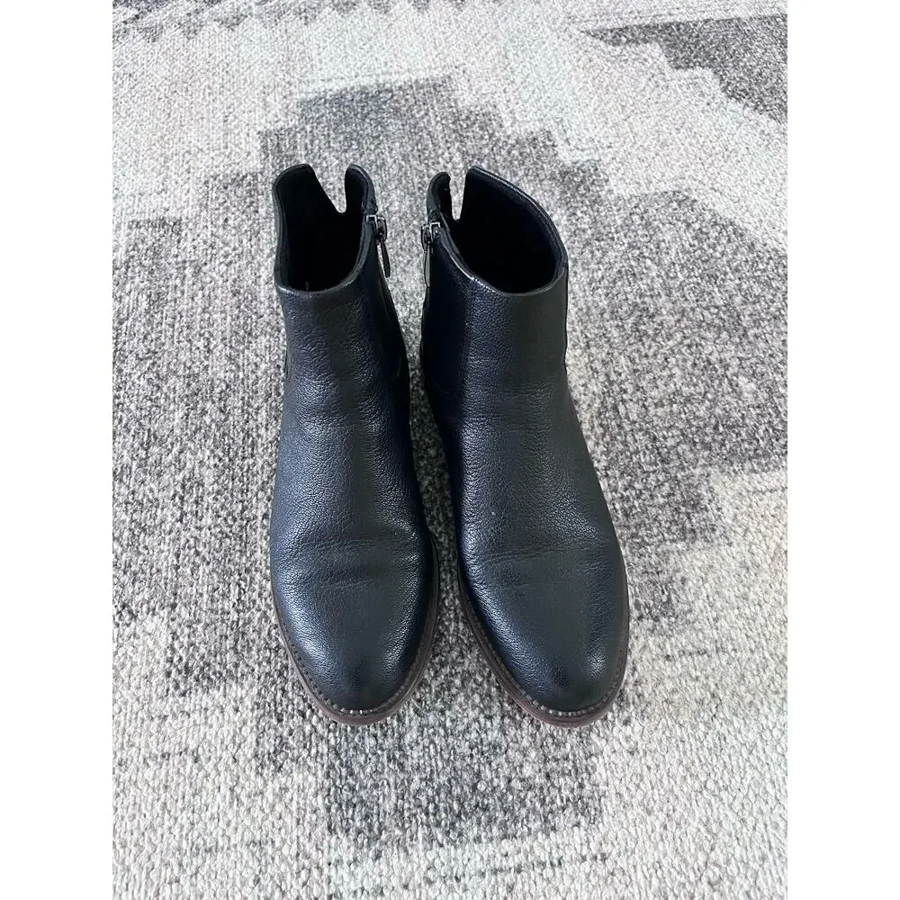 Franco Sarto sleek leather